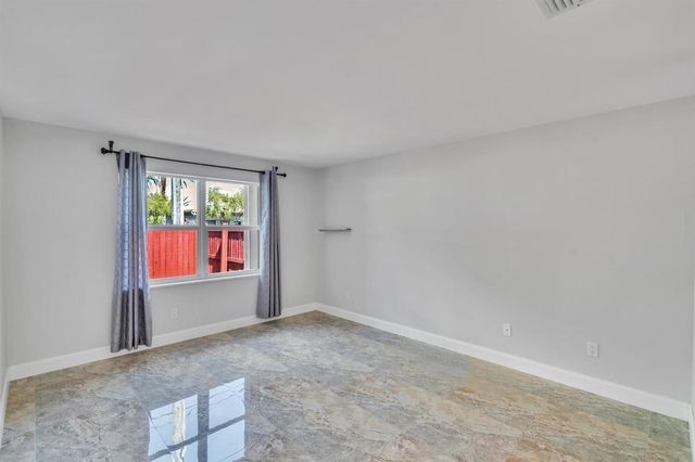 3343 NW 79th Way, Davie, FL 33024