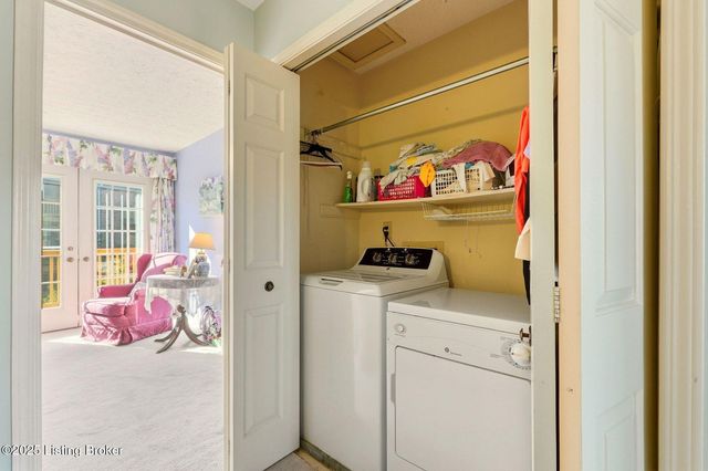 108 Gardiner Lake Rd, Louisville, KY 40205