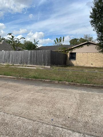 9623 Seeker Street, Houston, TX 77078