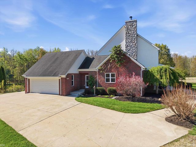 3633 Hollow Pine Court, Almont, MI 48003