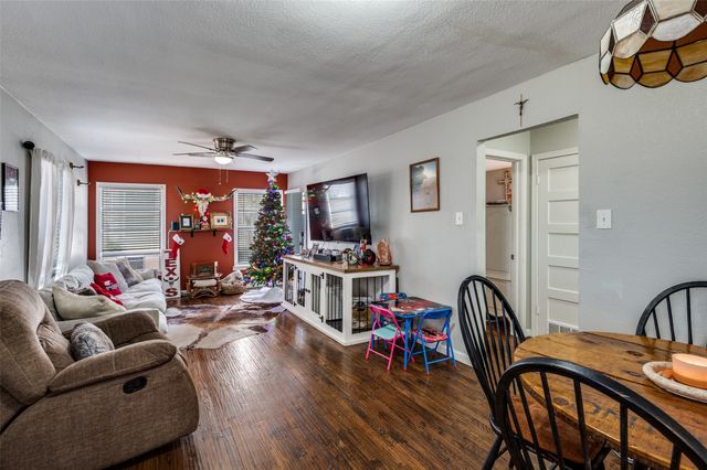 606 Tamara Lane, Grand Prairie, TX 75051