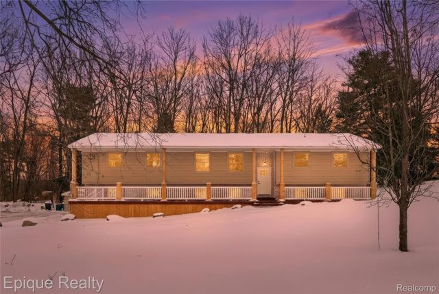 4563 Clifford Road, Genoa Township, MI 48116