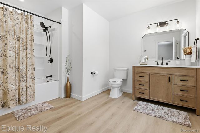 4563 Clifford Road, Genoa Township, MI 48116