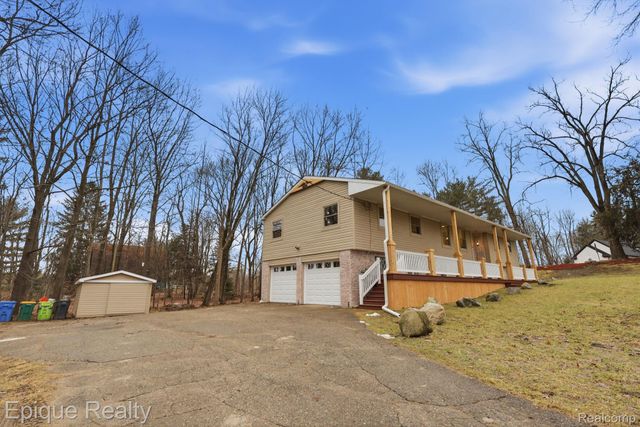 4563 Clifford Road, Genoa Township, MI 48116