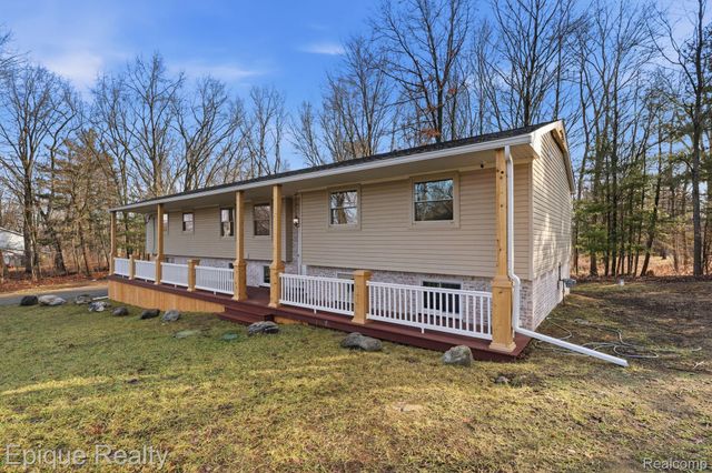 4563 Clifford Road, Genoa Township, MI 48116