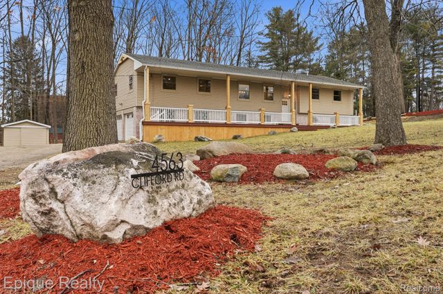 4563 Clifford Road, Genoa Township, MI 48116