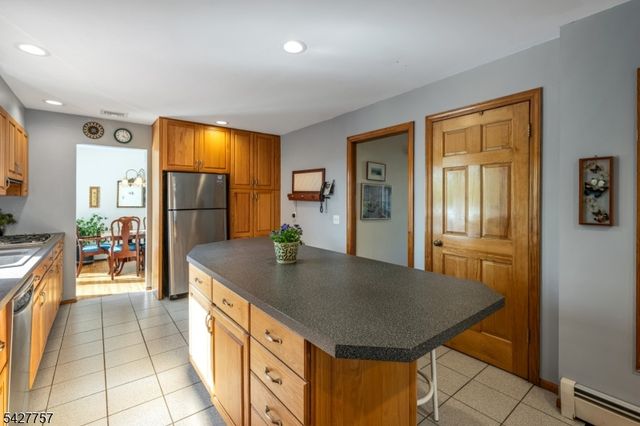 10 Woodmere Rd, West Caldwell Twp., NJ 07006