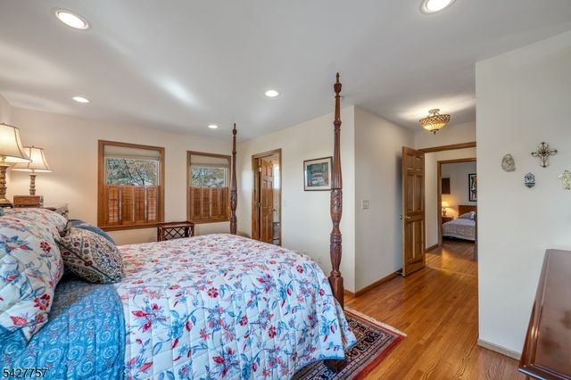 10 Woodmere Rd, West Caldwell Twp., NJ 07006