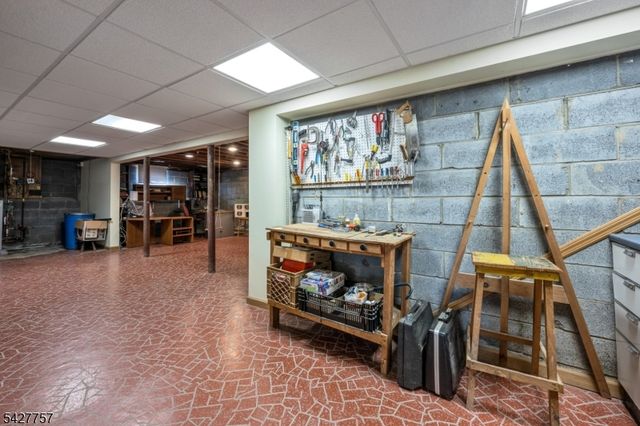 10 Woodmere Rd, West Caldwell Twp., NJ 07006