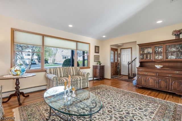 10 Woodmere Rd, West Caldwell Twp., NJ 07006