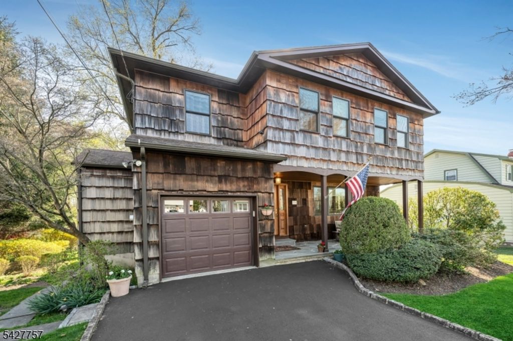 10 Woodmere Rd, West Caldwell Twp., NJ 07006