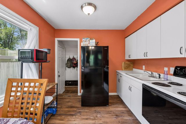 2924 Blackstone Avenue, Saint Louis Park, MN 55416