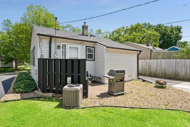 2924 Blackstone Avenue, Saint Louis Park, MN 55416