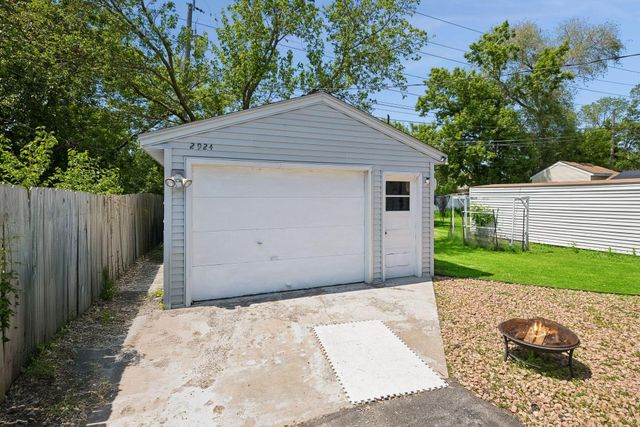 2924 Blackstone Avenue, Saint Louis Park, MN 55416