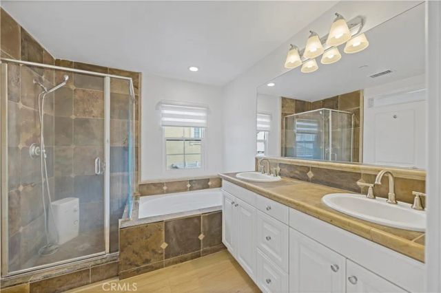 22 Arborside, Irvine, CA 92603