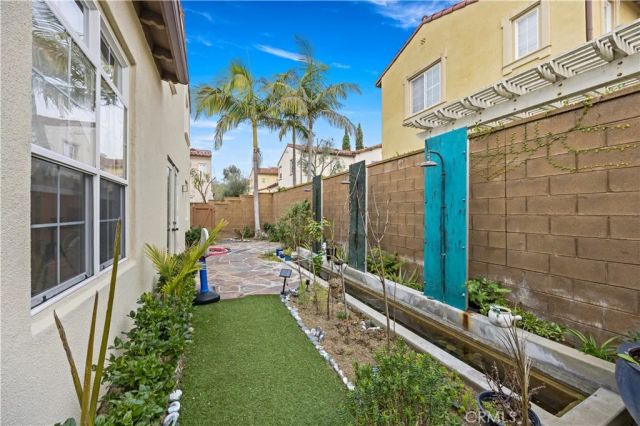 22 Arborside, Irvine, CA 92603