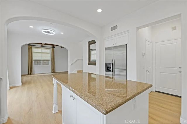 22 Arborside, Irvine, CA 92603