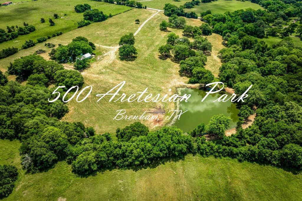 500 Artesian Park Lane, Brenham, TX 77833