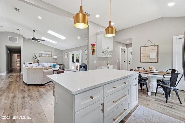 12925 DEEP LAGOON Place E, Jacksonville, FL 32246