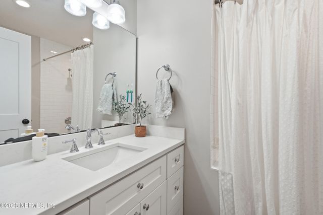 12925 DEEP LAGOON Place E, Jacksonville, FL 32246