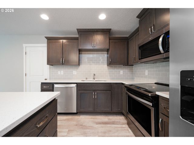14020 Ne 7TH Ct, Vancouver, WA 98685