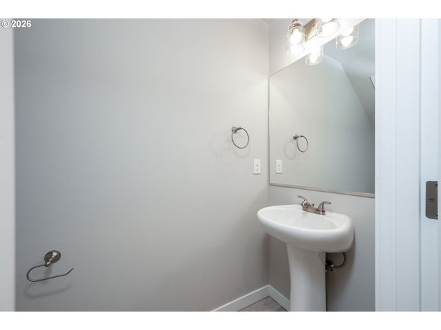 14020 Ne 7TH Ct, Vancouver, WA 98685