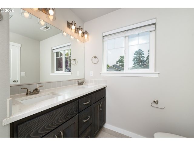14020 Ne 7TH Ct, Vancouver, WA 98685