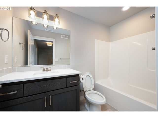 14020 Ne 7TH Ct, Vancouver, WA 98685