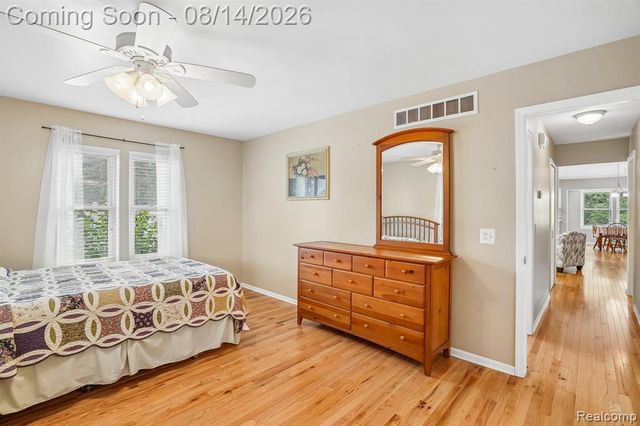 7812 Oakland Place, Waterford, MI 48327