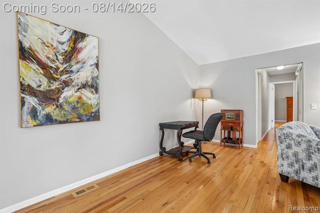 7812 Oakland Place, Waterford, MI 48327