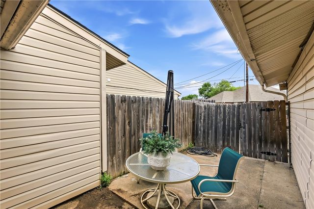 2523 Longmire Drive, College Station, TX 77845