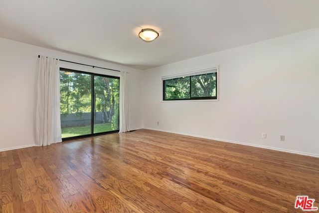 1255 N Norman Place, Los Angeles, CA 90049