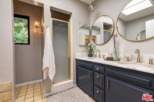 1255 N Norman Place, Los Angeles, CA 90049