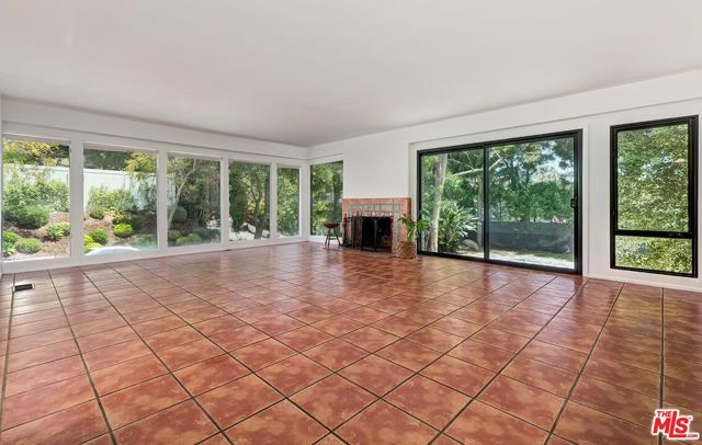 1255 N Norman Place, Los Angeles, CA 90049