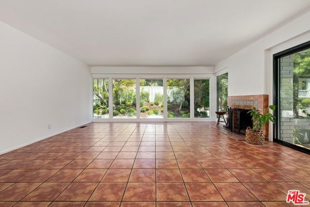 1255 N Norman Place, Los Angeles, CA 90049