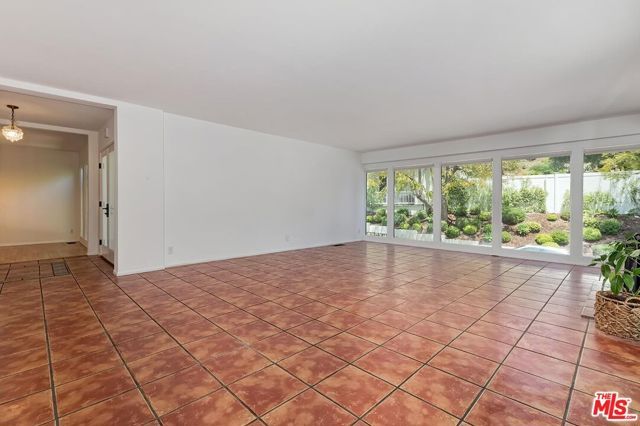 1255 N Norman Place, Los Angeles, CA 90049