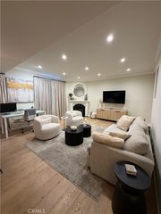 4970 Kester Avenue 10, Sherman Oaks, CA 91403