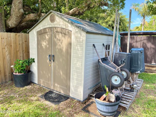 622 Ridge Boulevard, South Daytona, FL 32119