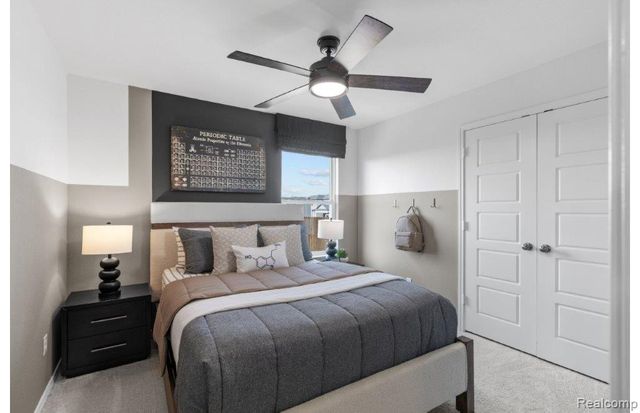 5315 Paisley Circle, Milford, MI 48381