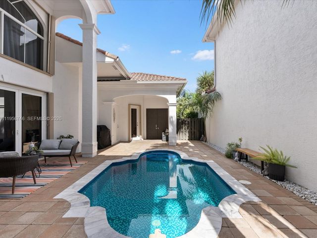 3960 194th Trail, Sunny Isles Beach, FL 33160