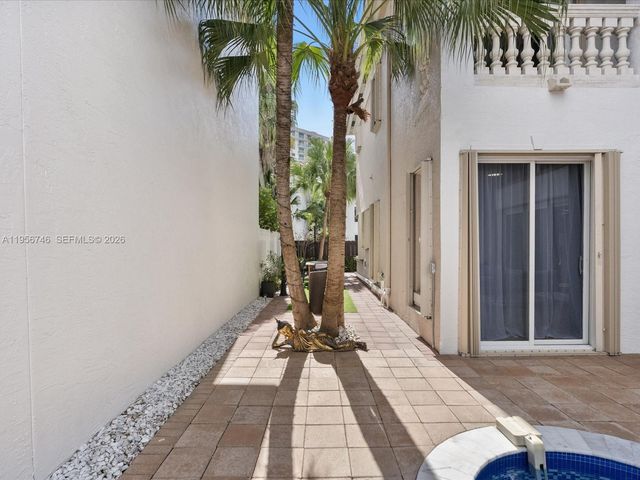 3960 194th Trail, Sunny Isles Beach, FL 33160