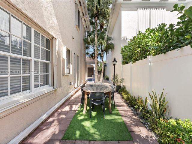 3960 194th Trail, Sunny Isles Beach, FL 33160