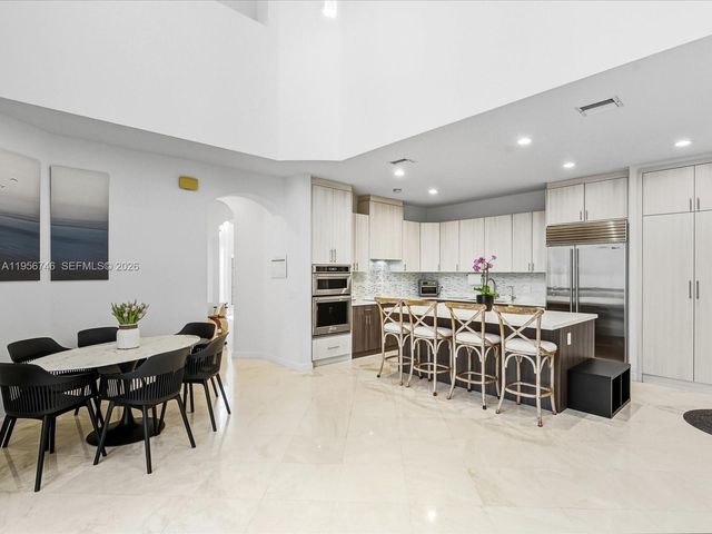 3960 194th Trail, Sunny Isles Beach, FL 33160