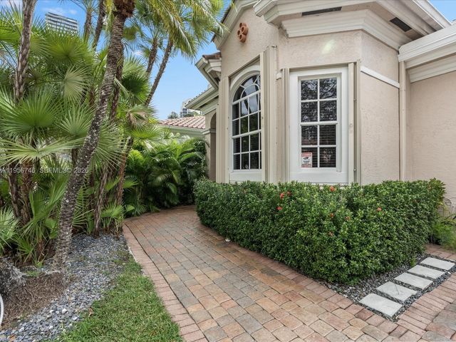 3960 194th Trail, Sunny Isles Beach, FL 33160