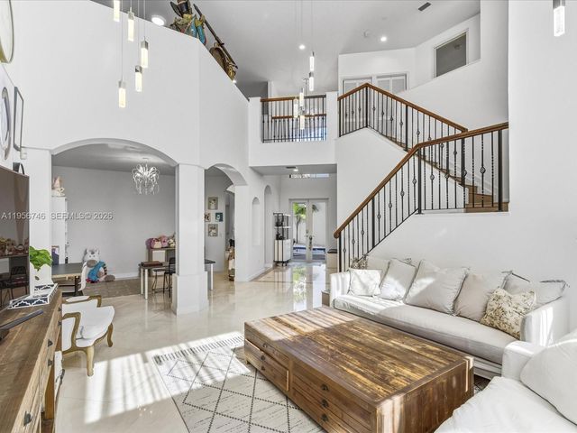 3960 194th Trail, Sunny Isles Beach, FL 33160