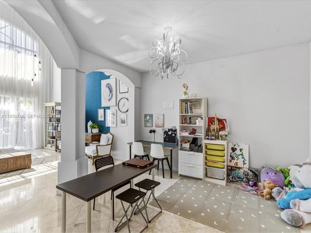 3960 194th Trail, Sunny Isles Beach, FL 33160