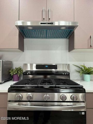 187 Tulip Lane, Freehold, NJ 07728