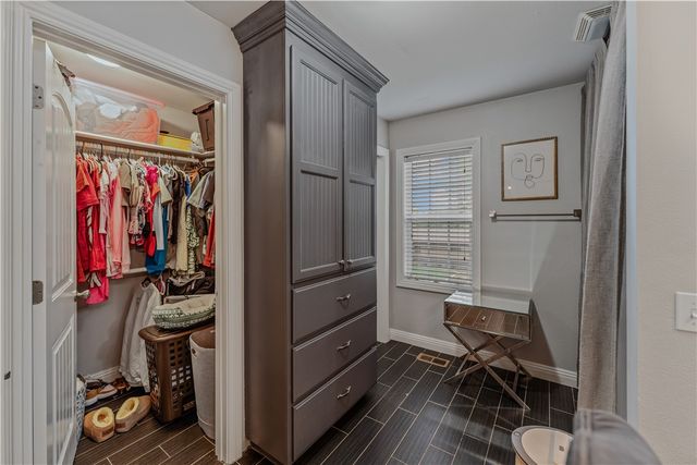 461 N Oliver Avenue, Fayetteville, AR 72701