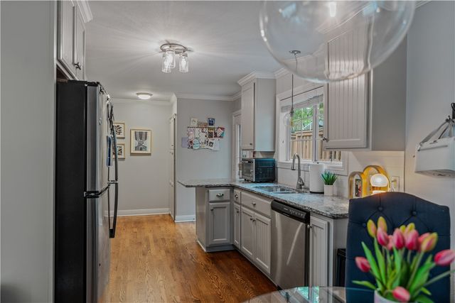 461 N Oliver Avenue, Fayetteville, AR 72701