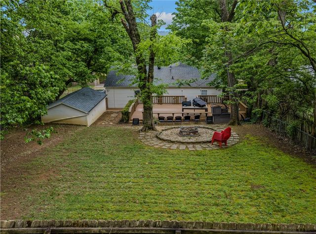 461 N Oliver Avenue, Fayetteville, AR 72701